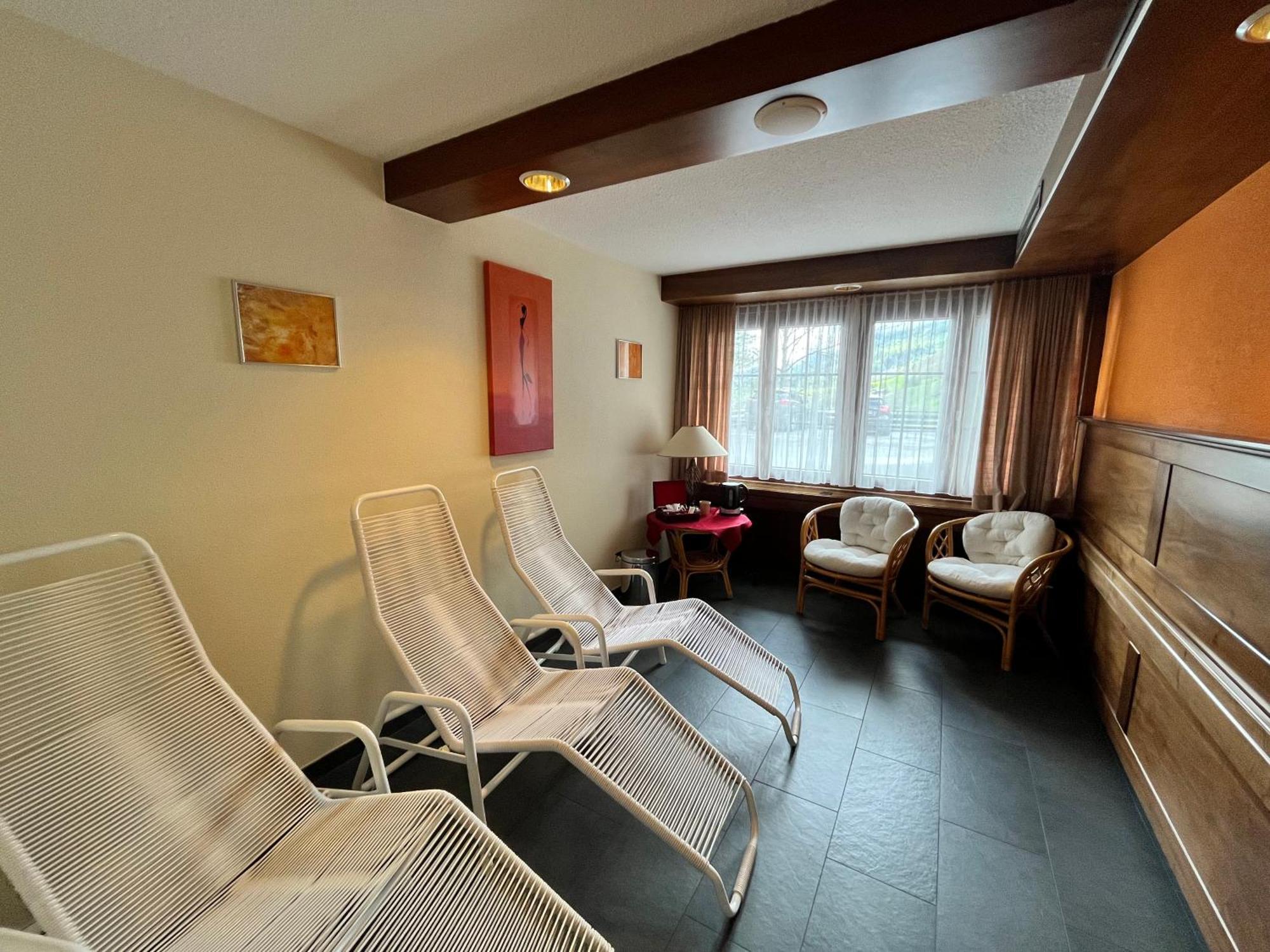 Hotel Alfa Superieur - Leukerbad-Therme Exterior photo